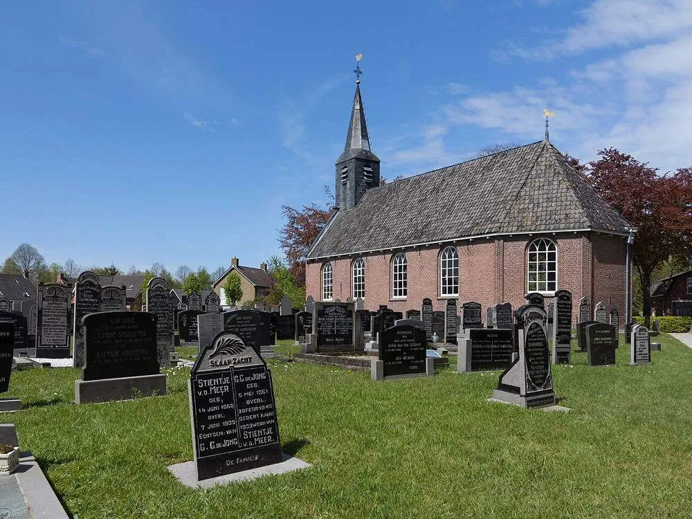 Rottevalle: Rottevalle, de Hervormde Kerk RM33993 foto3 2015-05-10 12.50