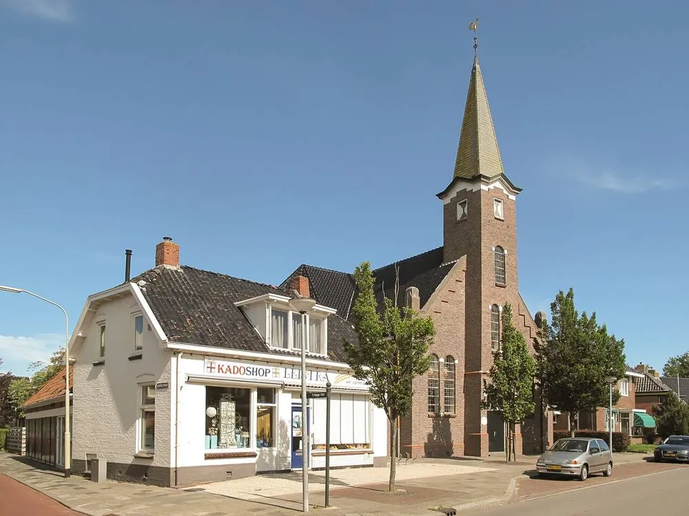 Aduard: Aduard, de gereformeerde kerk foto5 2013-08-04 16.32